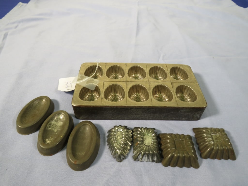8- French Chocolate Molds (1 of 5)