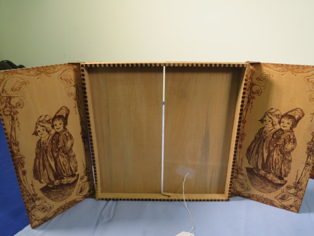 2-Dutch Dresser Boxes - 3