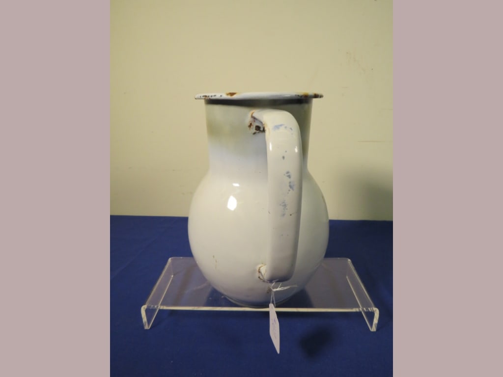 Graniteware Pitcher w/ Flower d?cor - 3