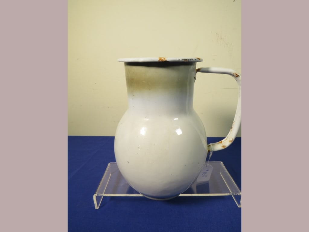 Graniteware Pitcher w/ Flower d?cor - 4
