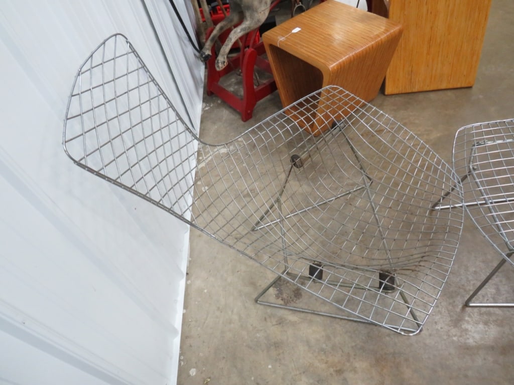 2 pc. Bertoia Diamond-pattern metal mesh Chair/Ottoman - 3