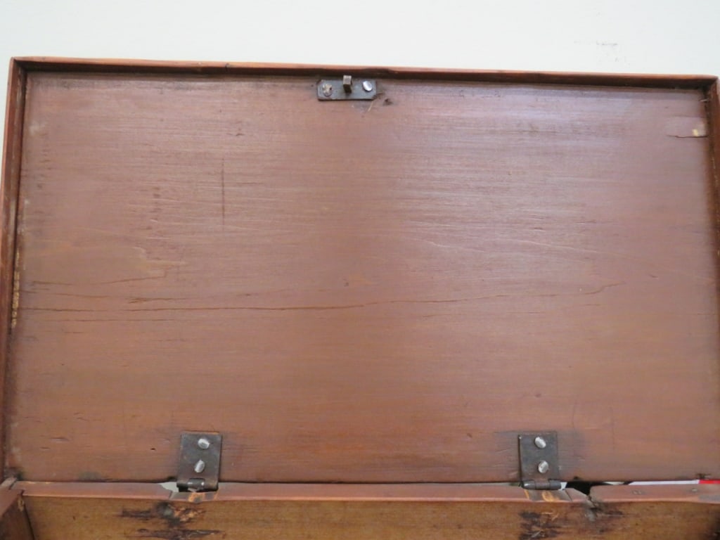 Miniature Mule Chest - 6