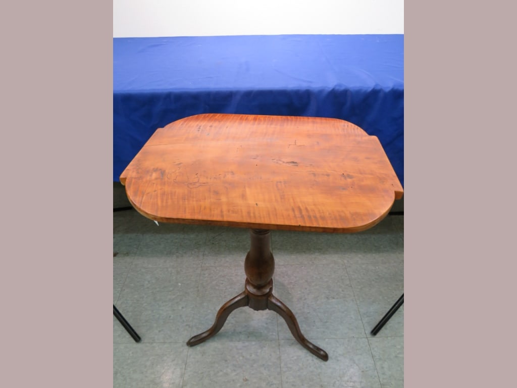 Tiger Maple Candle Stand - 3