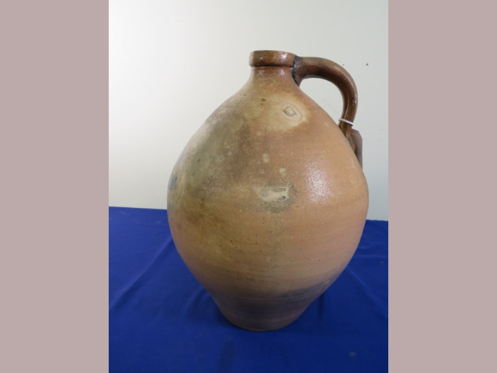 Ovoid Northeastern Stoneware Jug - 4