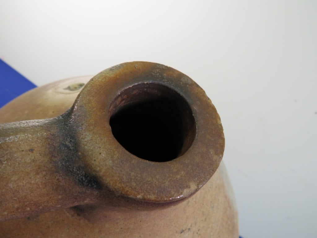 Ovoid Northeastern Stoneware Jug - 6