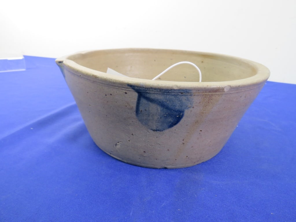 Baltimore Stoneware Milk Pan - 4