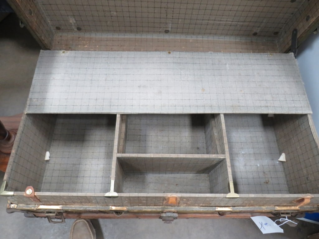 Mendel Flat Top Trunk - 2