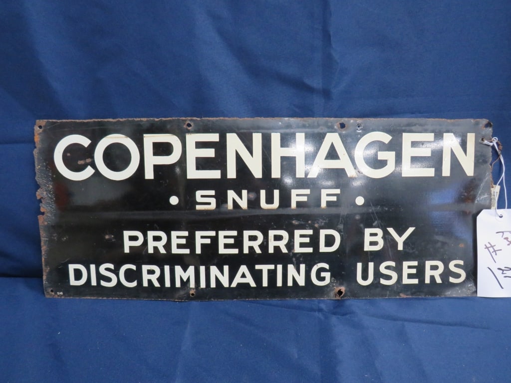 Copenhagen Snuff Sign: SS tin, Rust on edges 10 x 24