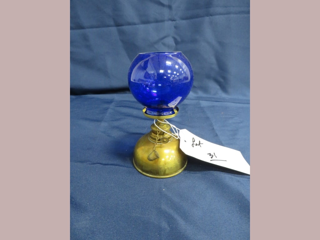 Oil Cigar Lighter: Blue glass globe 7 x 4