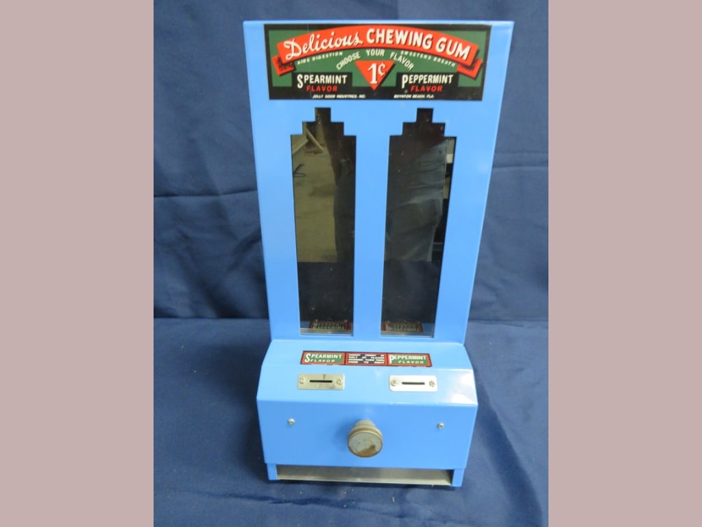 Delicious 1-cent Chewing Gum Vending Machine (1 of 4)