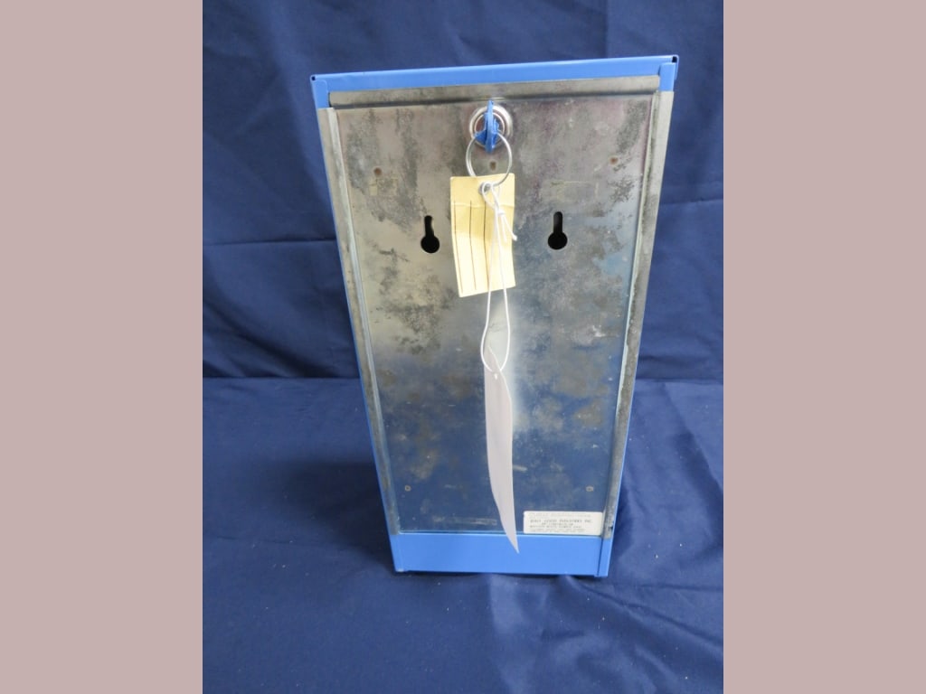 Delicious 1-cent Chewing Gum Vending Machine - 4