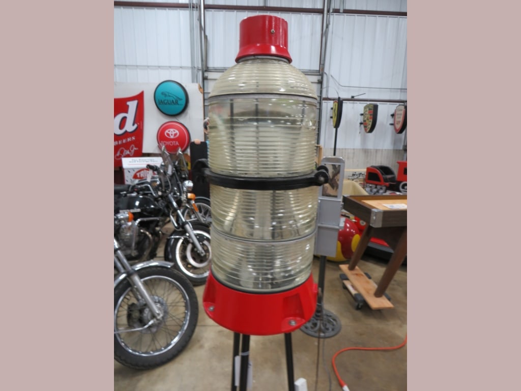 Beacon Light on Stand - 10