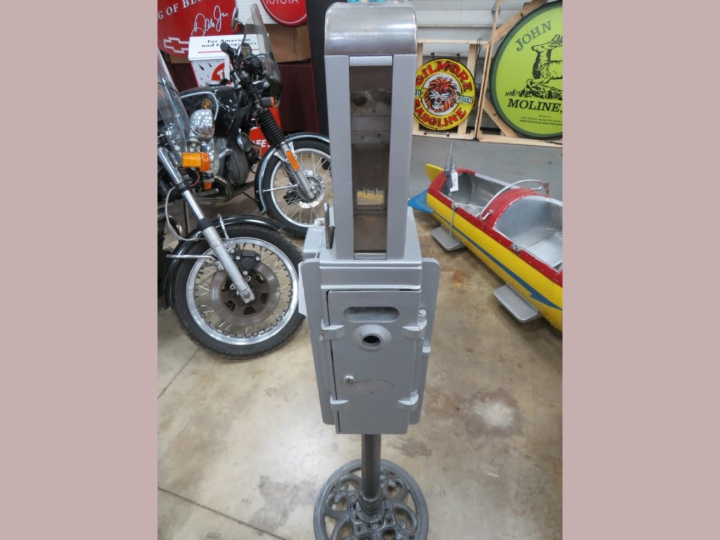Cleveland Fare Box: Box 29 x 9 x 9/Stand 25 x 10 Repainted, nice condition Johnson Fare box Co.