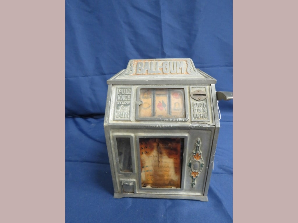 Ball-Gum Trade Simulator (1 of 6)