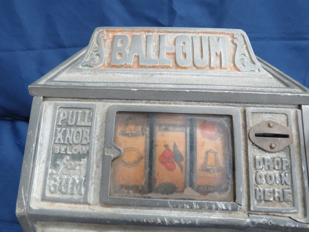 Ball-Gum Trade Simulator - 2