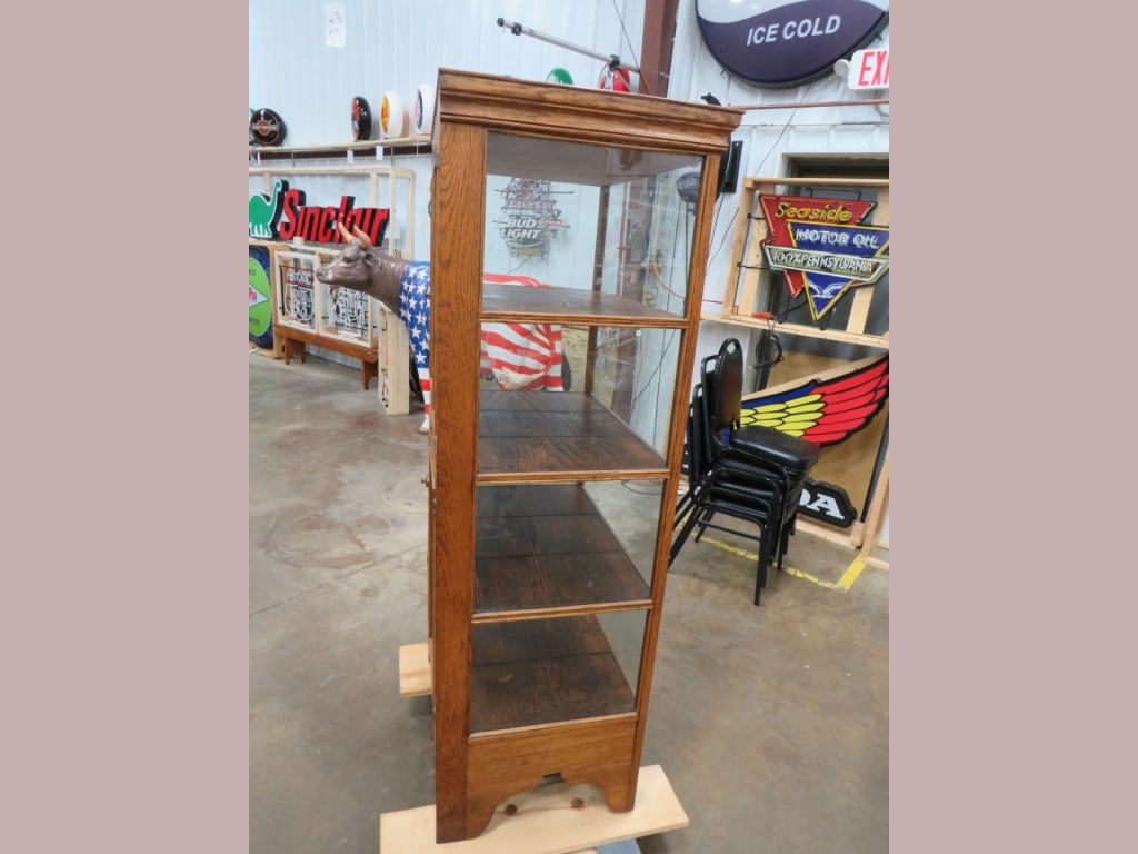 Oak 4-Door Showcase - 6