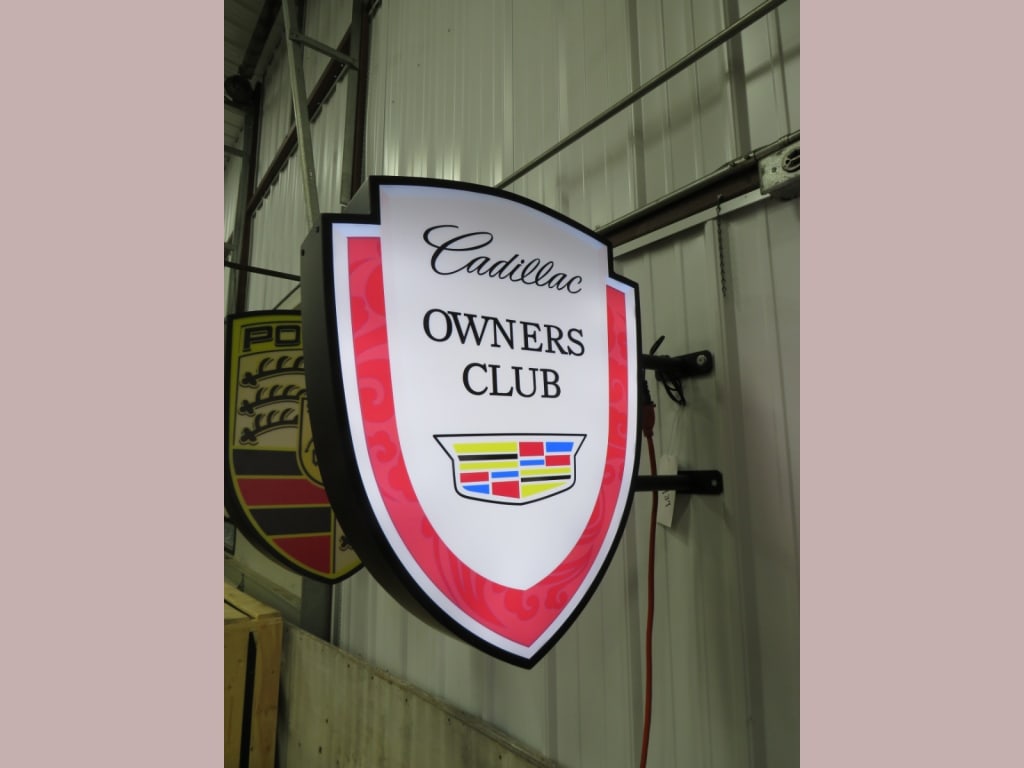 DS LED Cadillac Owners Club Dealer Sign: Wall Mounted. 24 x 19