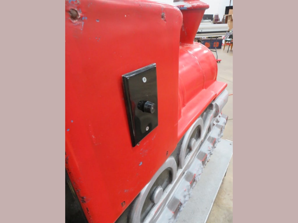 Coin-op Train Ride - 5