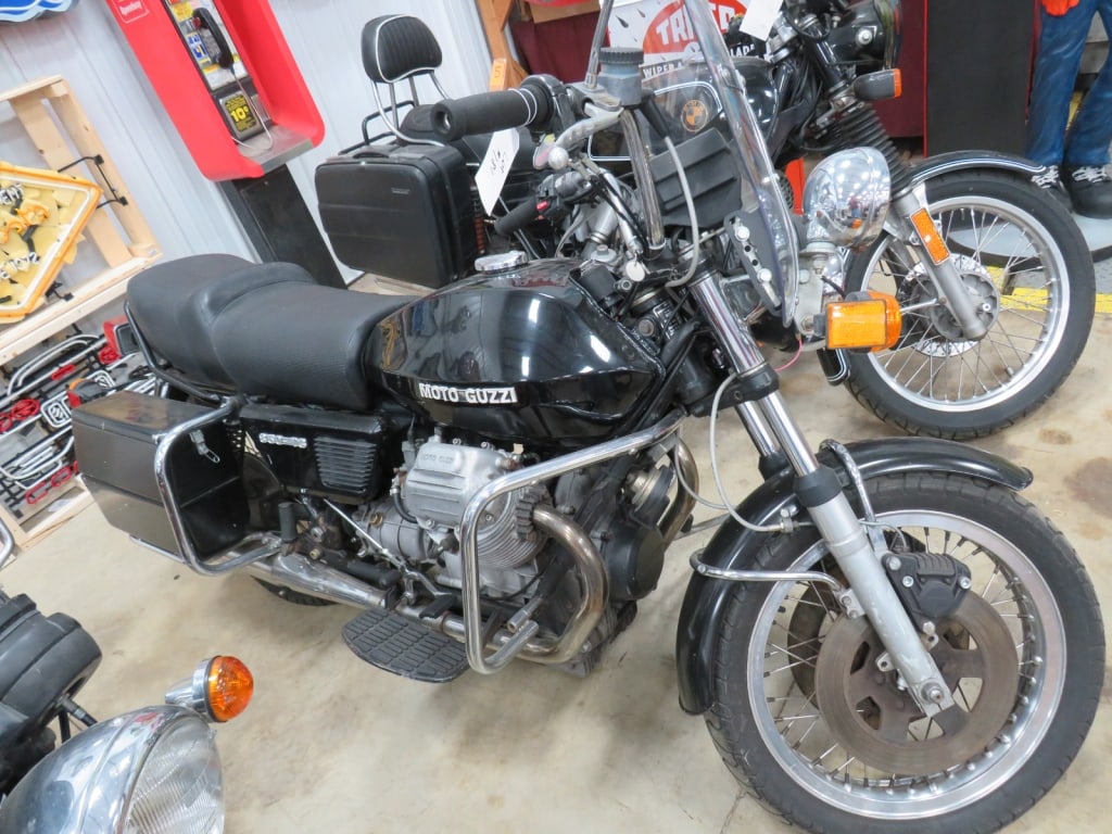 Moto Guzzi 850 T3: w./ Saddle bags 80,362 miles