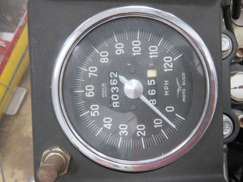 Moto Guzzi 850 T3 - 9