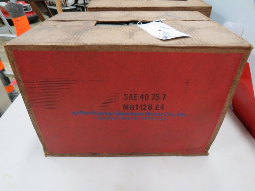 Orig. Case of HD Pre-Luxe Motor Oil: 24- sealed iob 40W