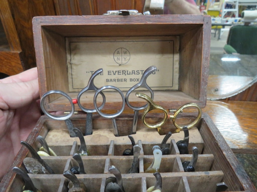 Everlasting Oak Barber Box - 2