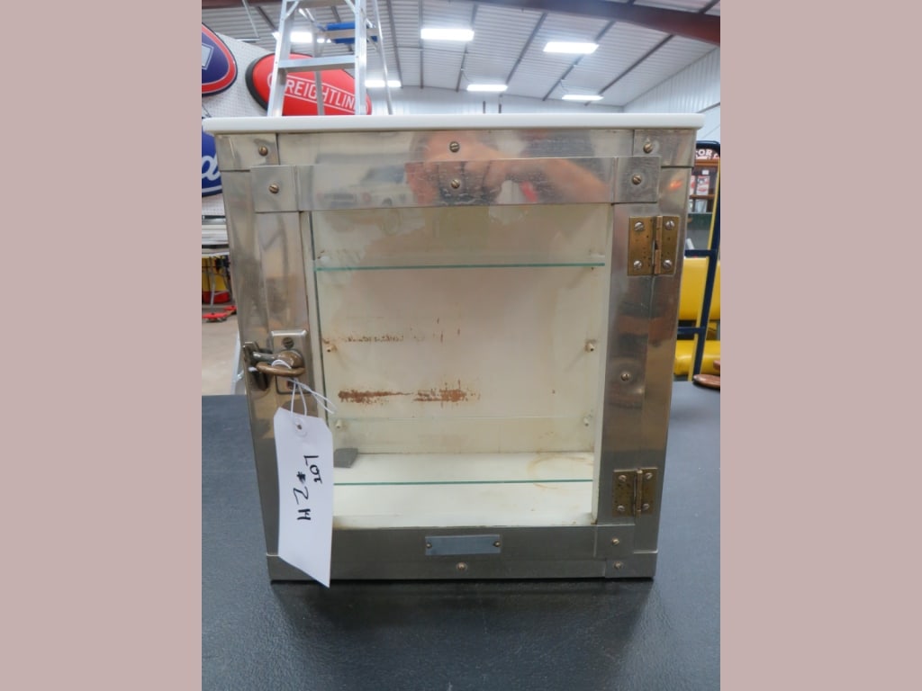 Metal and Glass Barber Sterilizer: 14 x 12 x 8