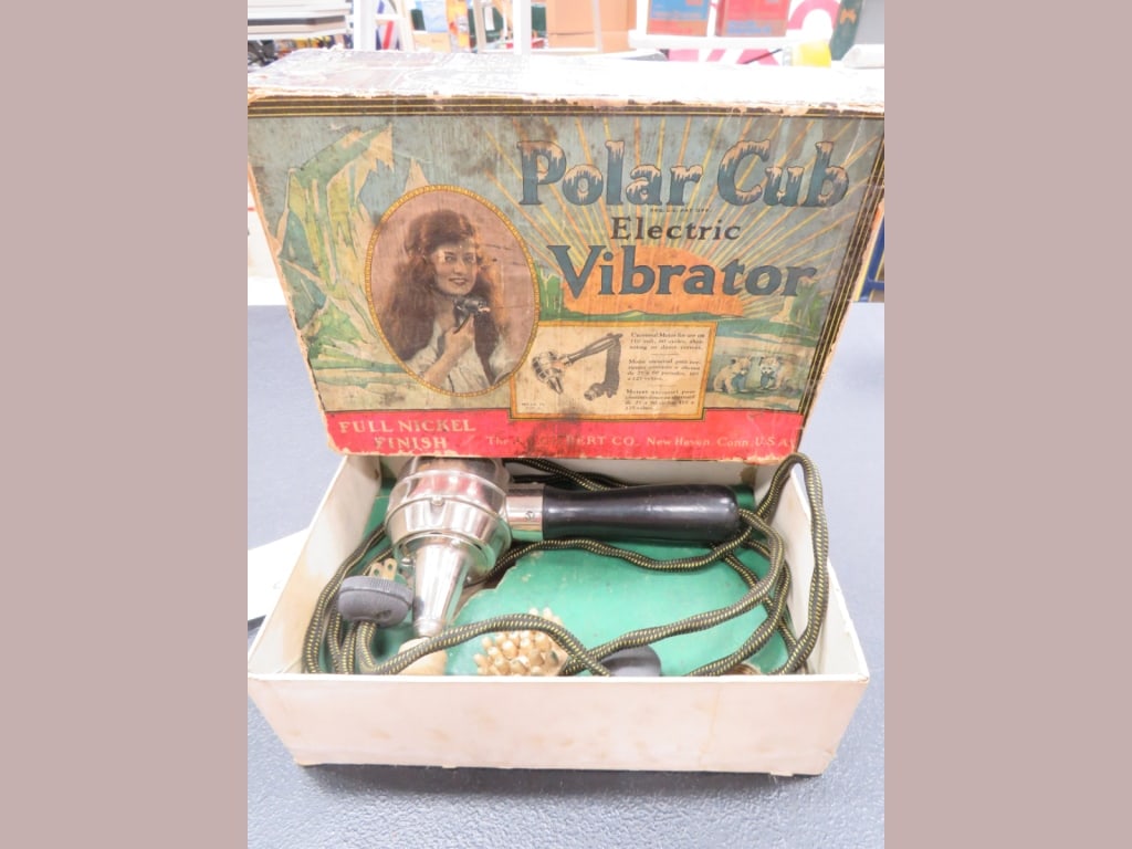 Polar Cub Vibrator w/ orig Box: normal wear