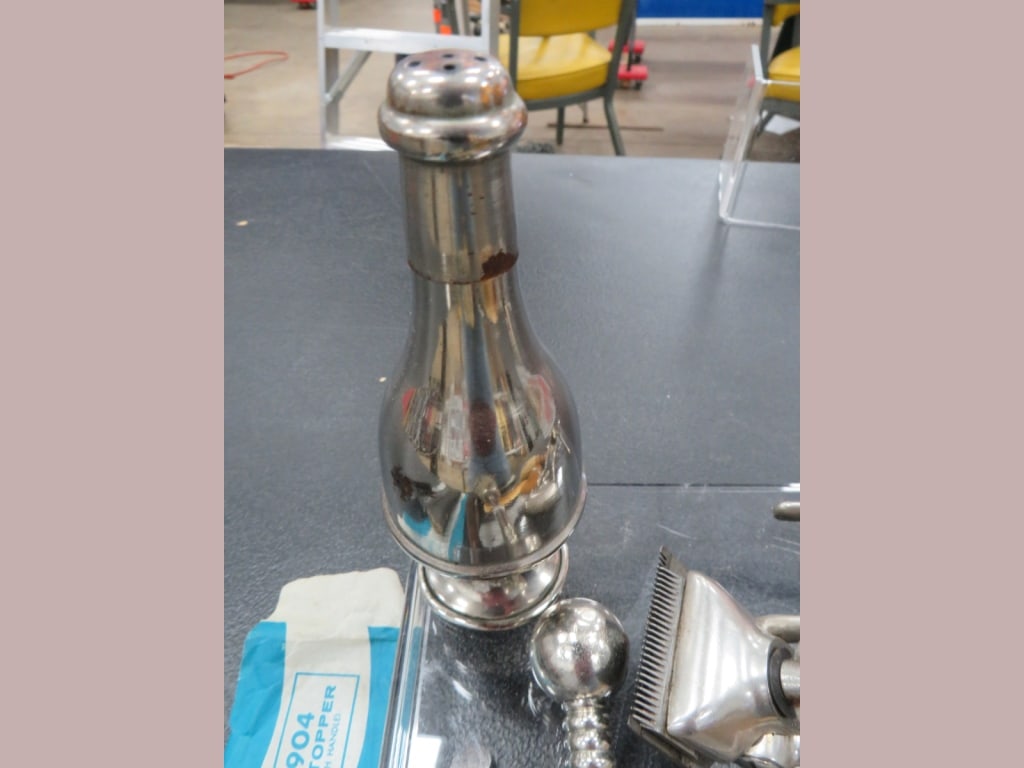 15 pcs Eclectic Barber Items - 4