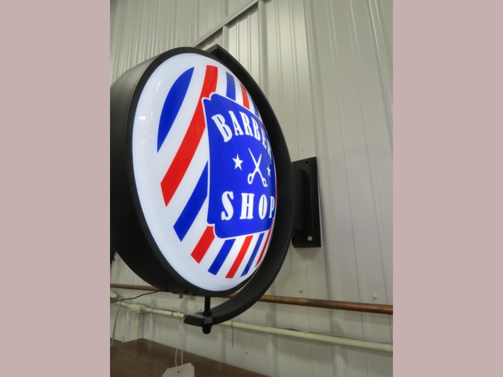 Barber Shop Spinner: Globe 19" Overall 27 x 26