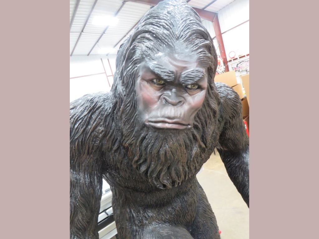 Big Foot Sasquatch Statue - 2