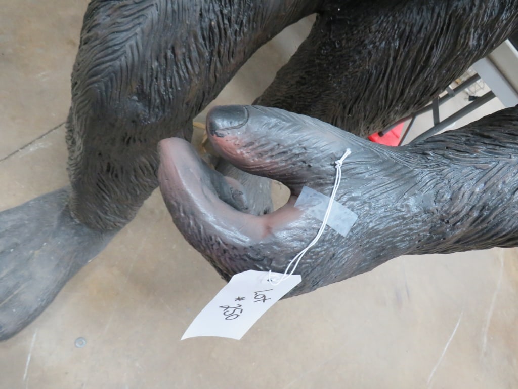 Big Foot Sasquatch Statue - 6