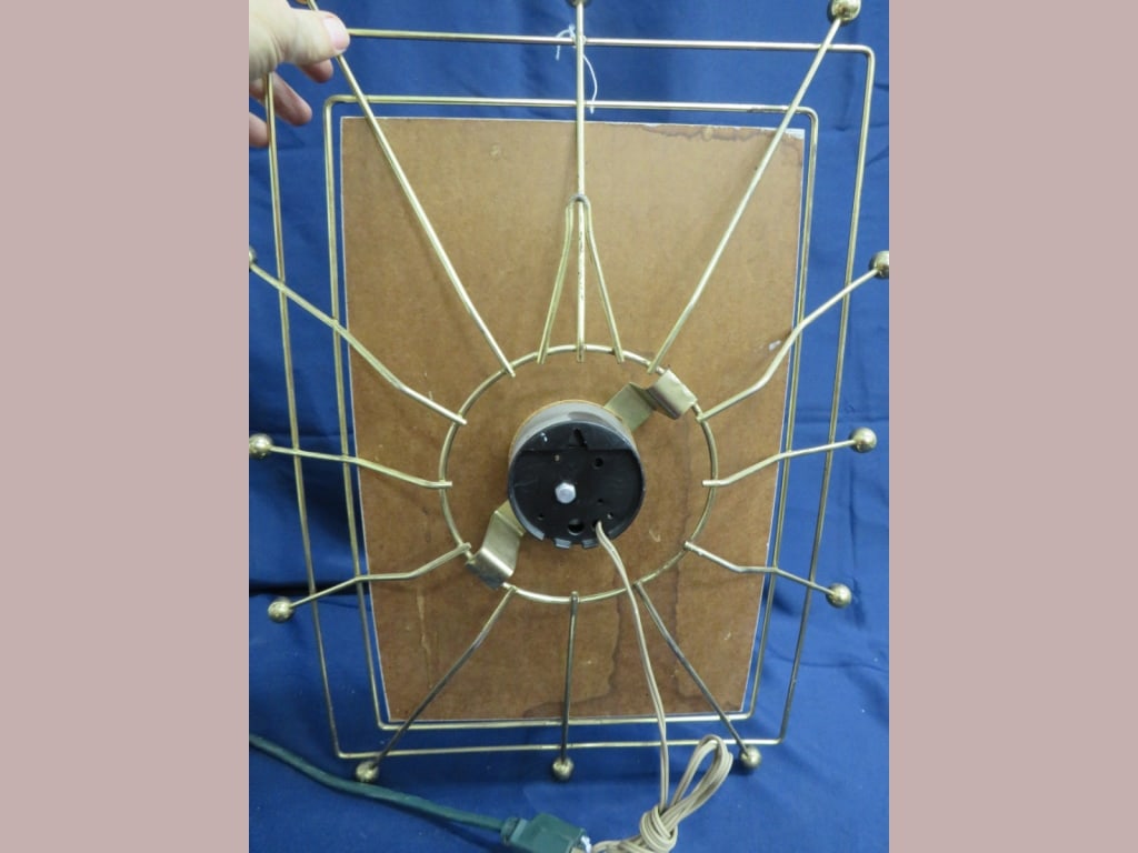 7-Up Deco Art Clock - 4