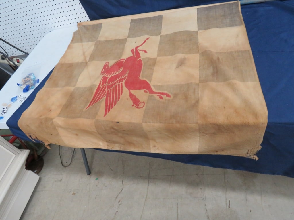 Pegasus Checkered Race Flag - 3