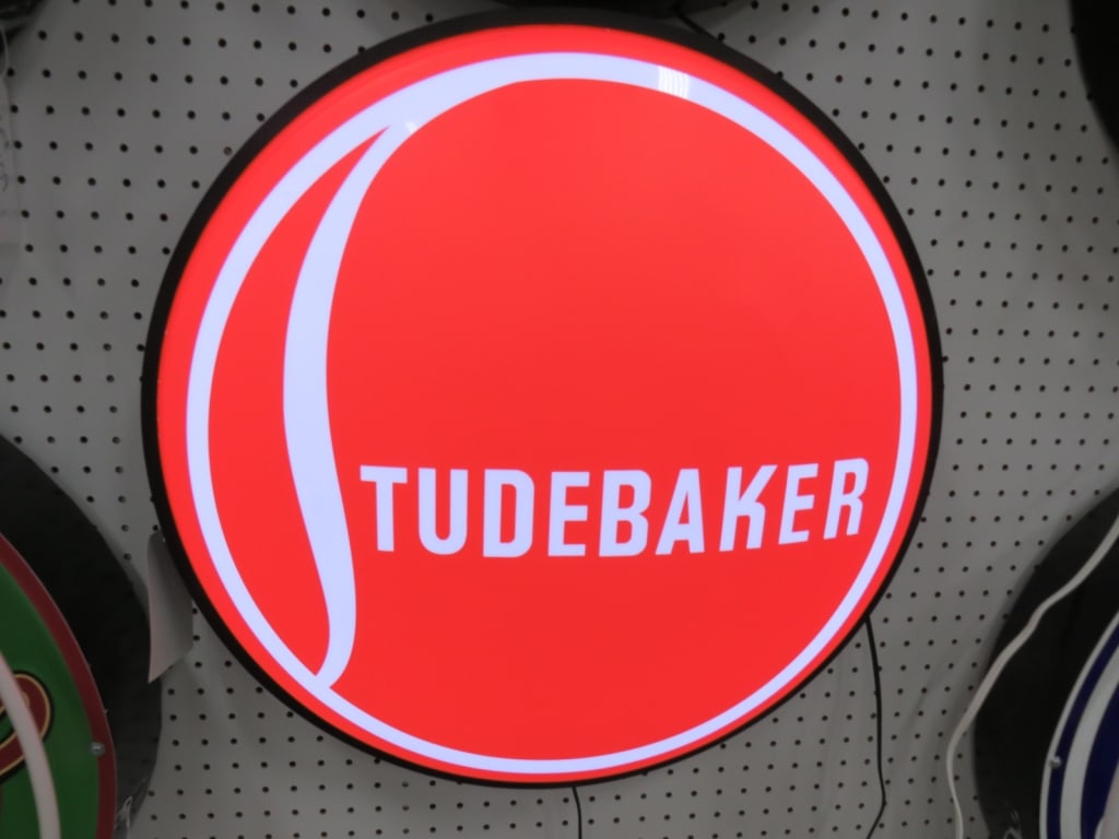 24" LED Studebaker Light - 2