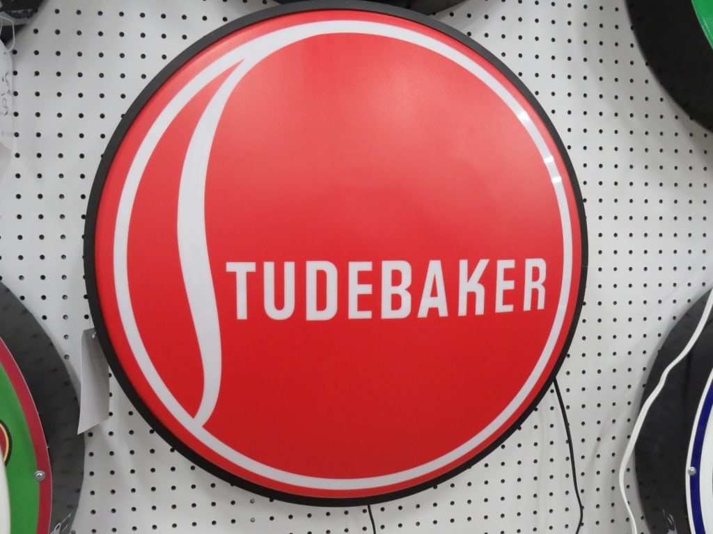 24" LED Studebaker Light - 3