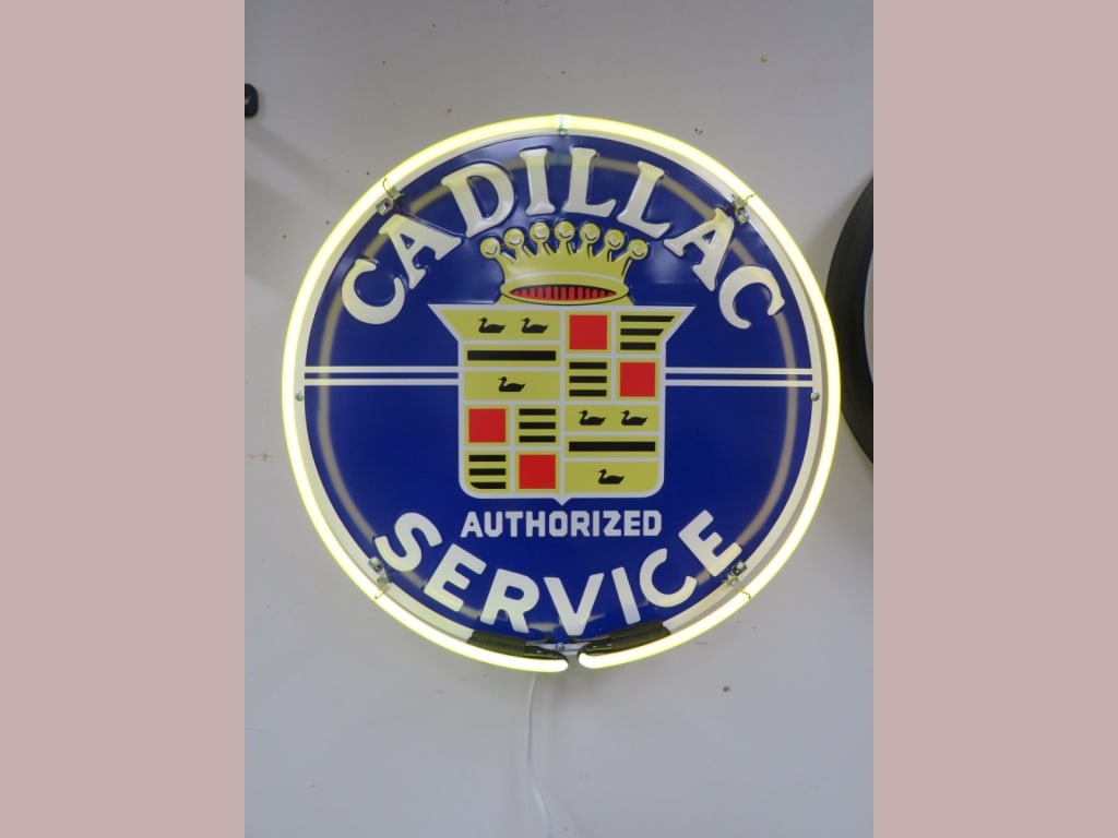 Single-band Canned Cadillac Service Dealer Sign: A great addition to any collection!