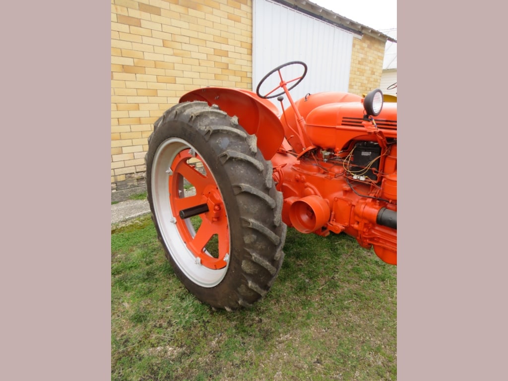 1952 Case Tractor - 11