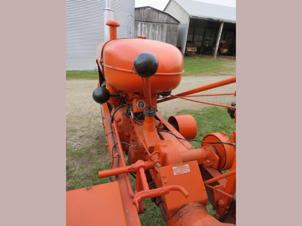 Allis Chalmers Tractor - 14
