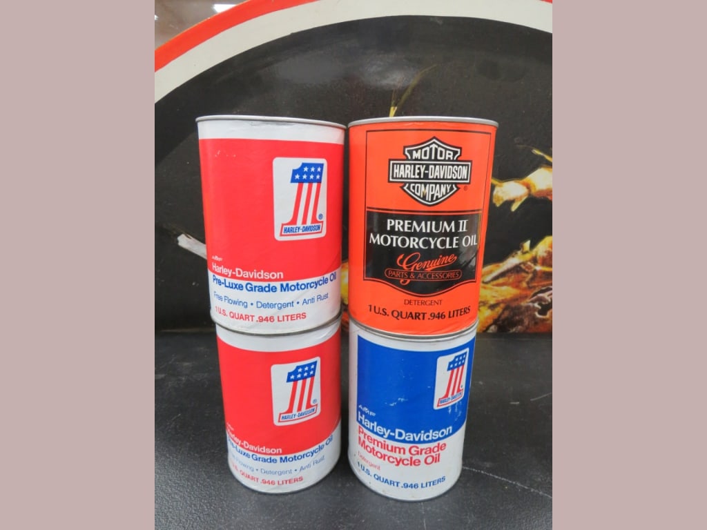 4 Qts. Harley Davidson Motor Oil: Full quarts