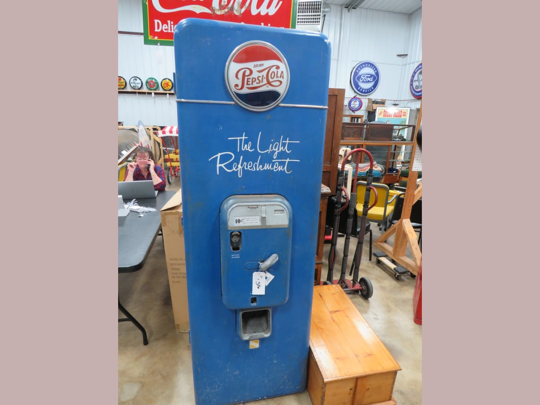 1950 VMC-M144 Pepsi-Cola Machine: 78x28x24