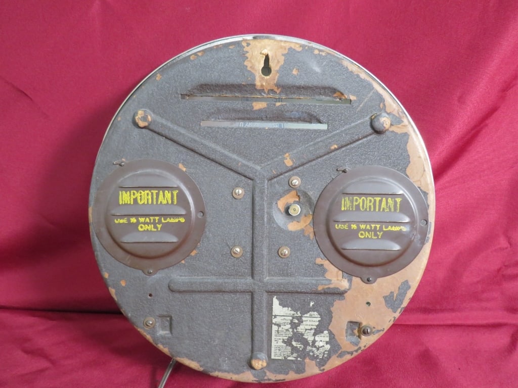 Nu-Grape Soda Advertising Clock - 5