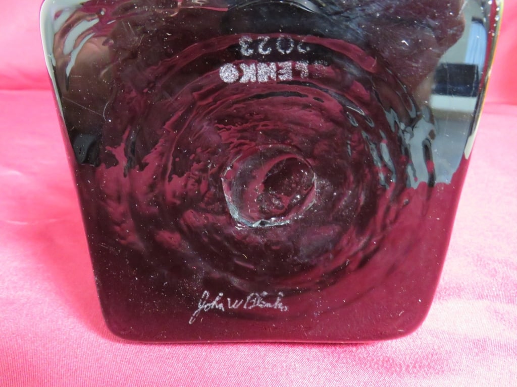 Blenko Handcrafted Amethyst Vase - 5