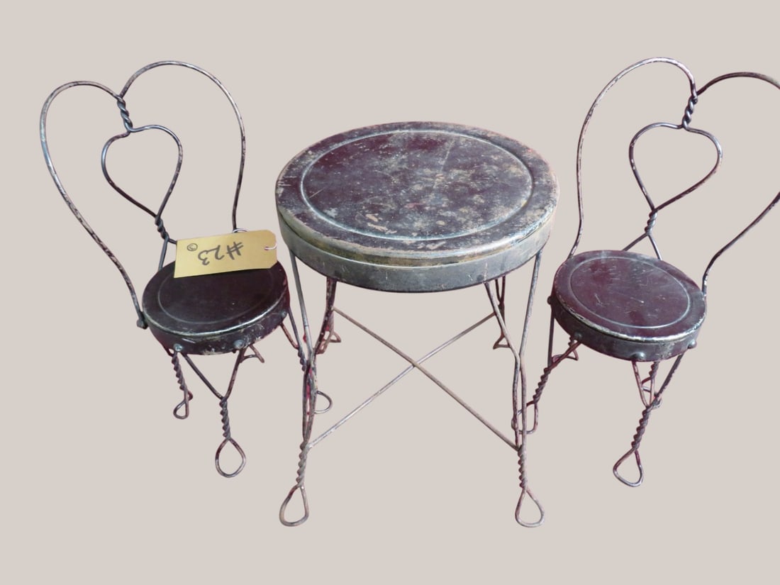 3 pc. Child/Doll Ice Cream Parlor Set: Wire/Metal 15 x 11 Table