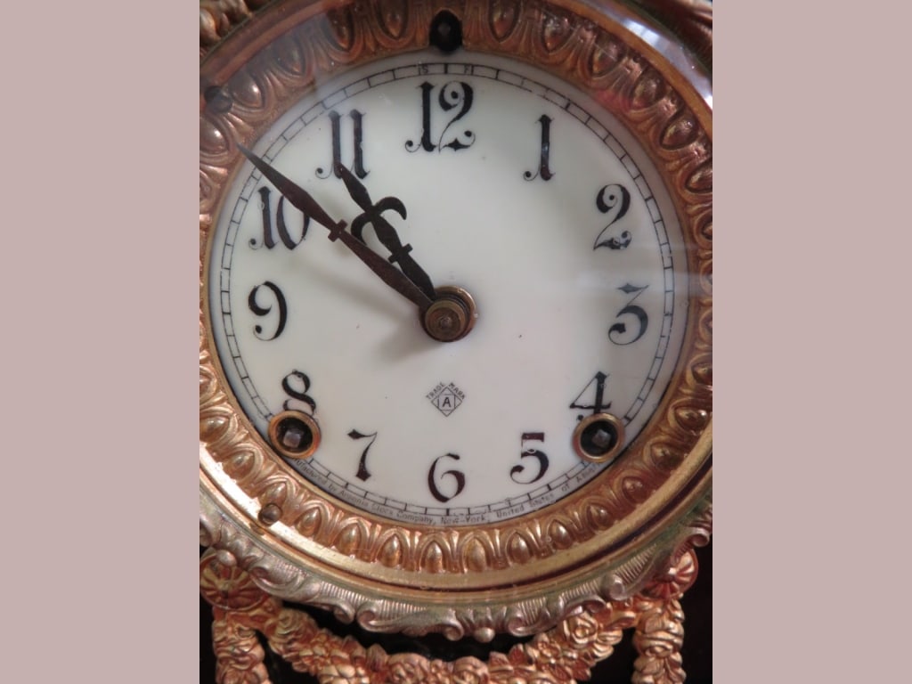 Faux Marble Ansonia Mantle Clock - 3