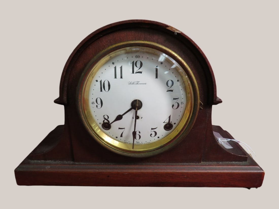 Seth Thomas Arch-Top Mantle Clock (1 of 4)