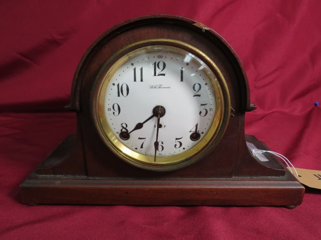 Seth Thomas Arch-Top Mantle Clock - 2
