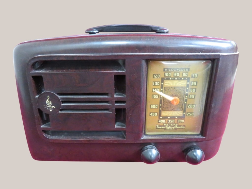 Emerson Radio (1 of 6)