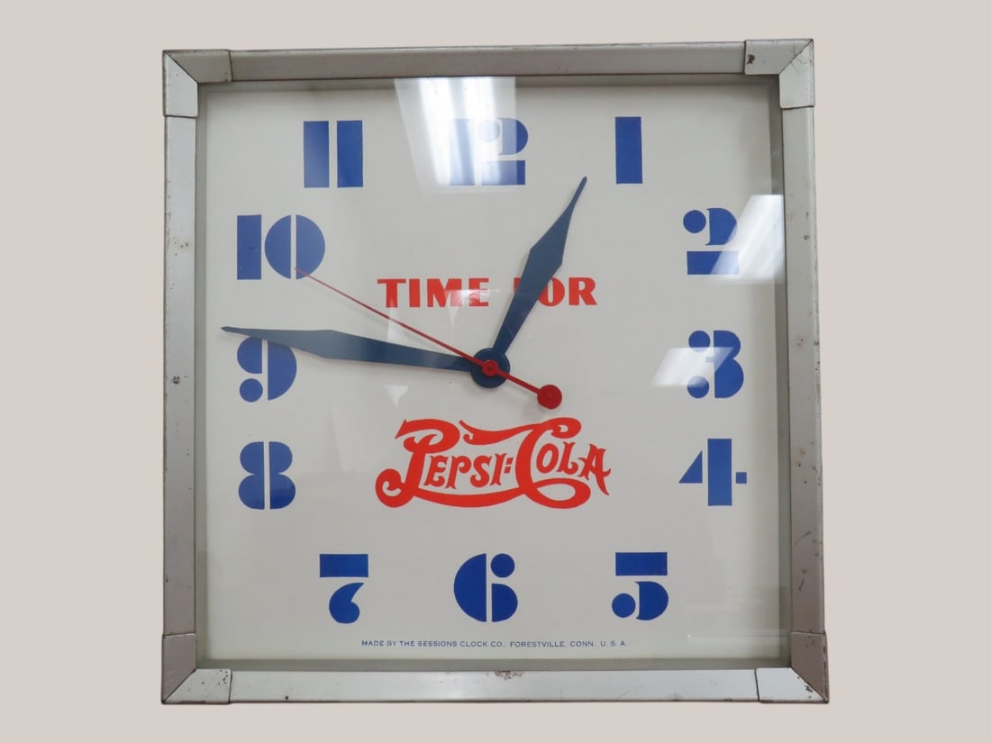 Metal Cased "Time for Pepsi-Cola" Dbl Dot Clock (1 of 5)