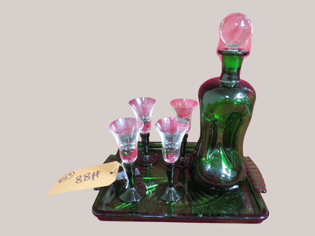 6 pc. Emerald Cocktail Set (1 of 6)